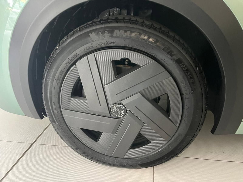 Lancia Ypsilon nuova a Milano (17)