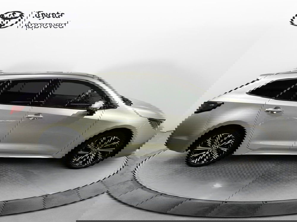 Toyota Corolla Touring Sports usata a Milano (14)