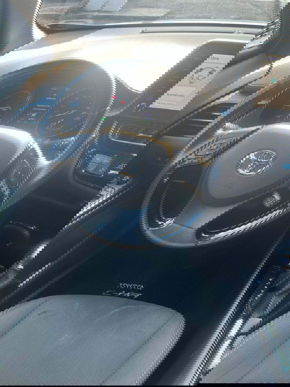 Toyota Toyota C-HR usata a Cremona (16)