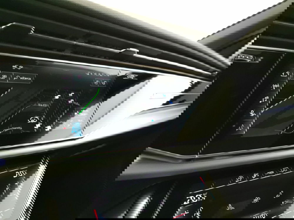 Audi Q8 usata a Chieti (17)