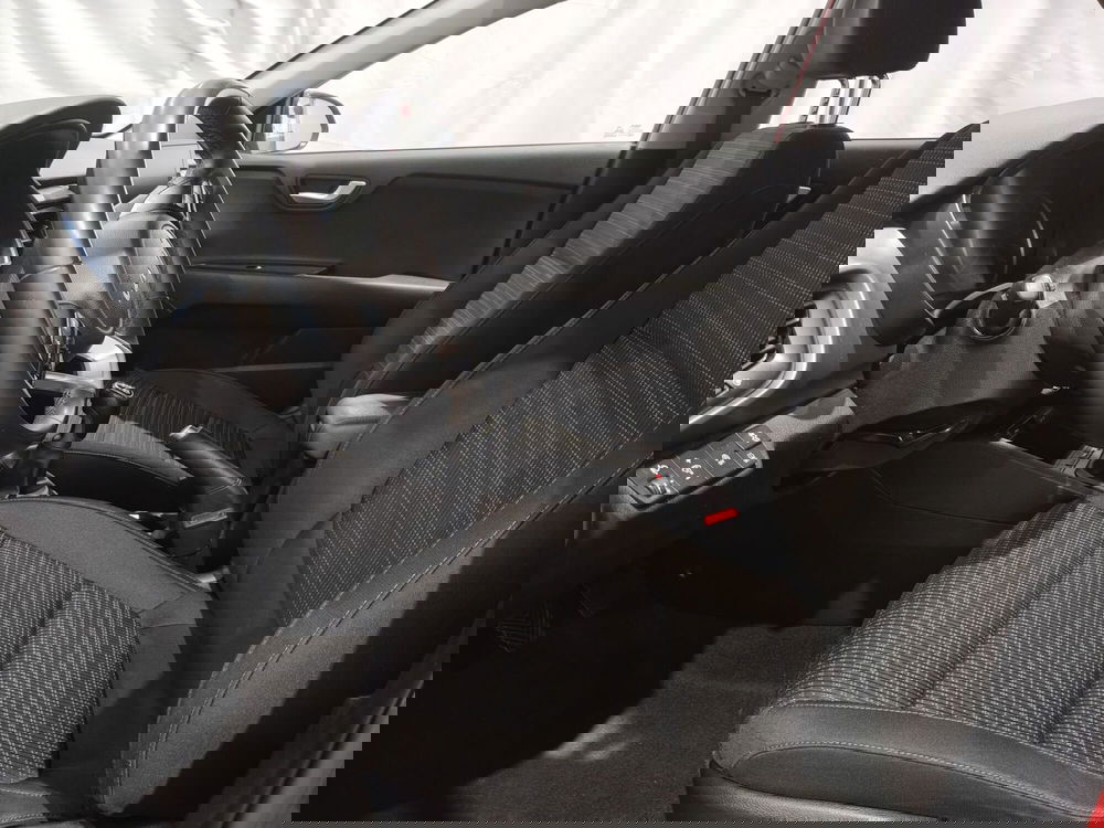 Kia Stonic usata a Roma (13)