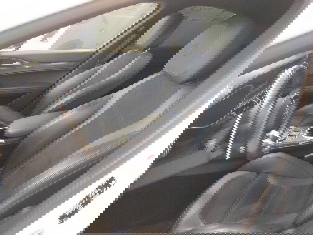 Alfa Romeo Stelvio usata a Reggio Emilia (10)