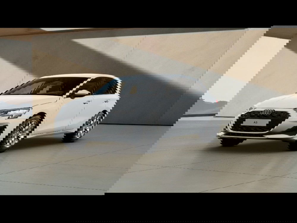 Audi A3 Sportback nuova a Pisa