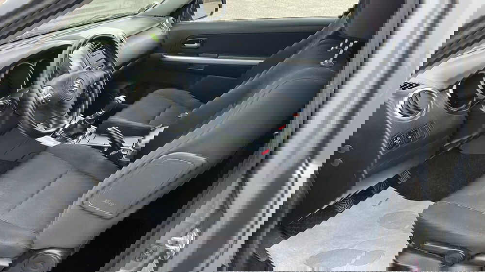 Suzuki Grand Vitara usata a Alessandria (9)