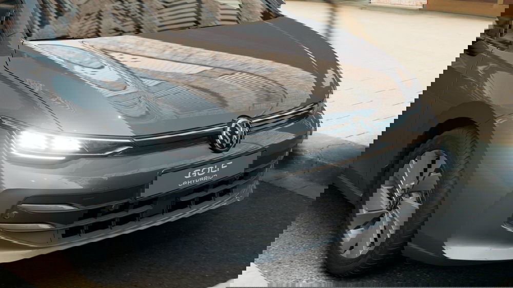 Volkswagen Golf nuova a Bologna (11)