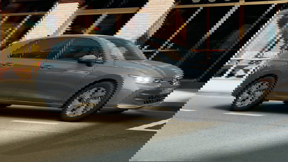 Volkswagen Golf nuova a Bologna (3)