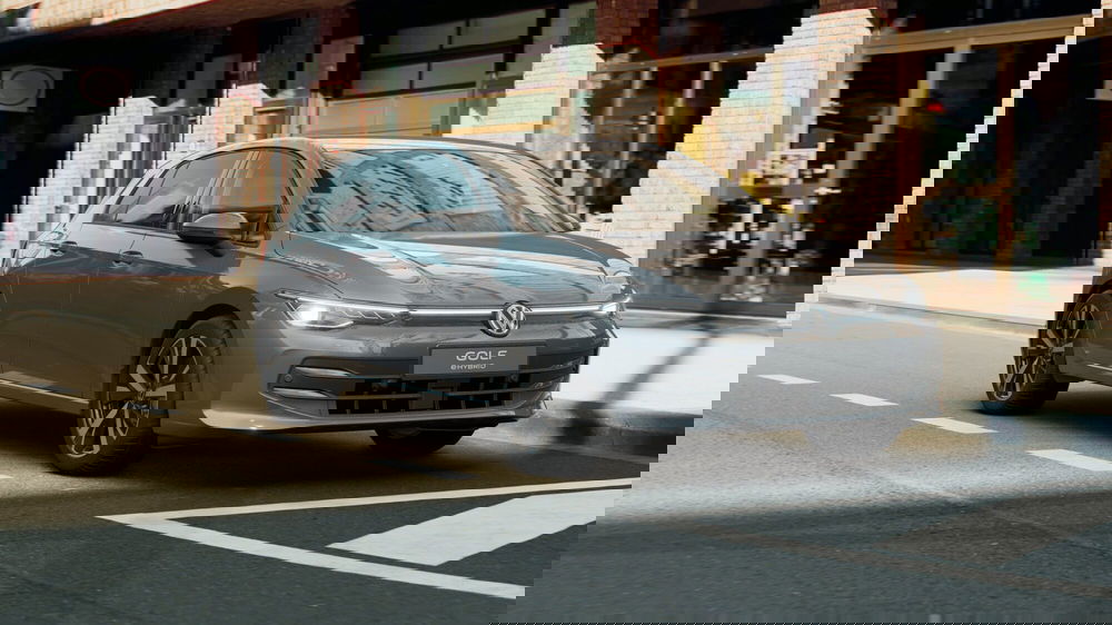 Volkswagen Golf nuova a Bologna (4)