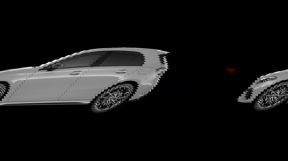 Mercedes-Benz Classe A nuova a Milano (2)