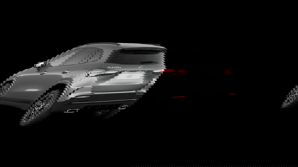 Mercedes-Benz GLA SUV nuova a Milano (4)
