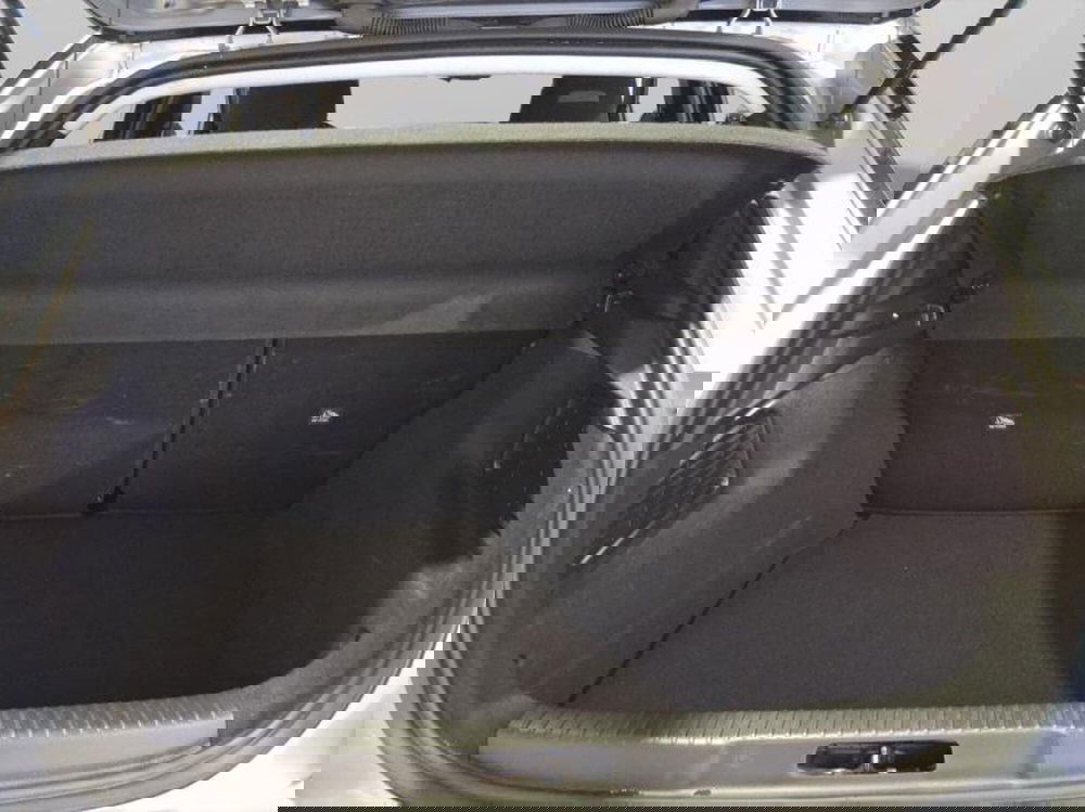 Opel Mokka usata a Genova (17)