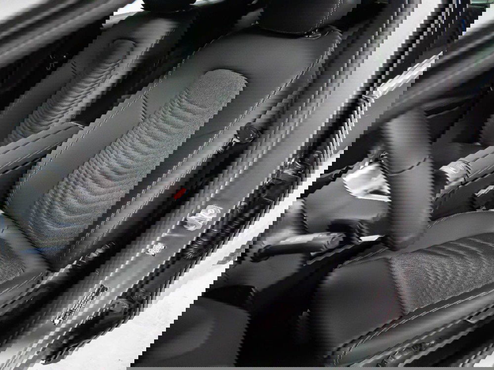 Mercedes-Benz EQA nuova a Rimini (13)