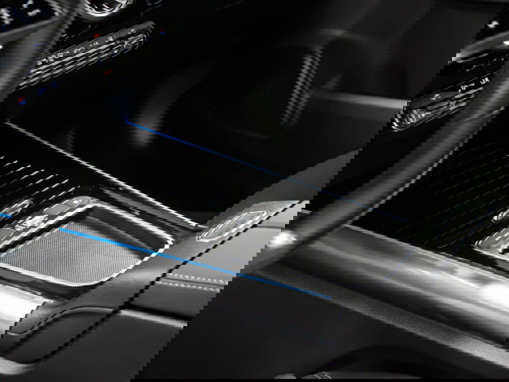 Mercedes-Benz EQA nuova a Rimini (16)