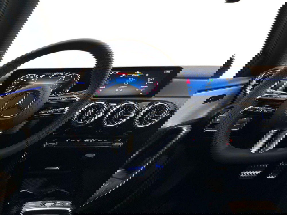 Mercedes-Benz Classe A Sedan nuova a Rimini (12)