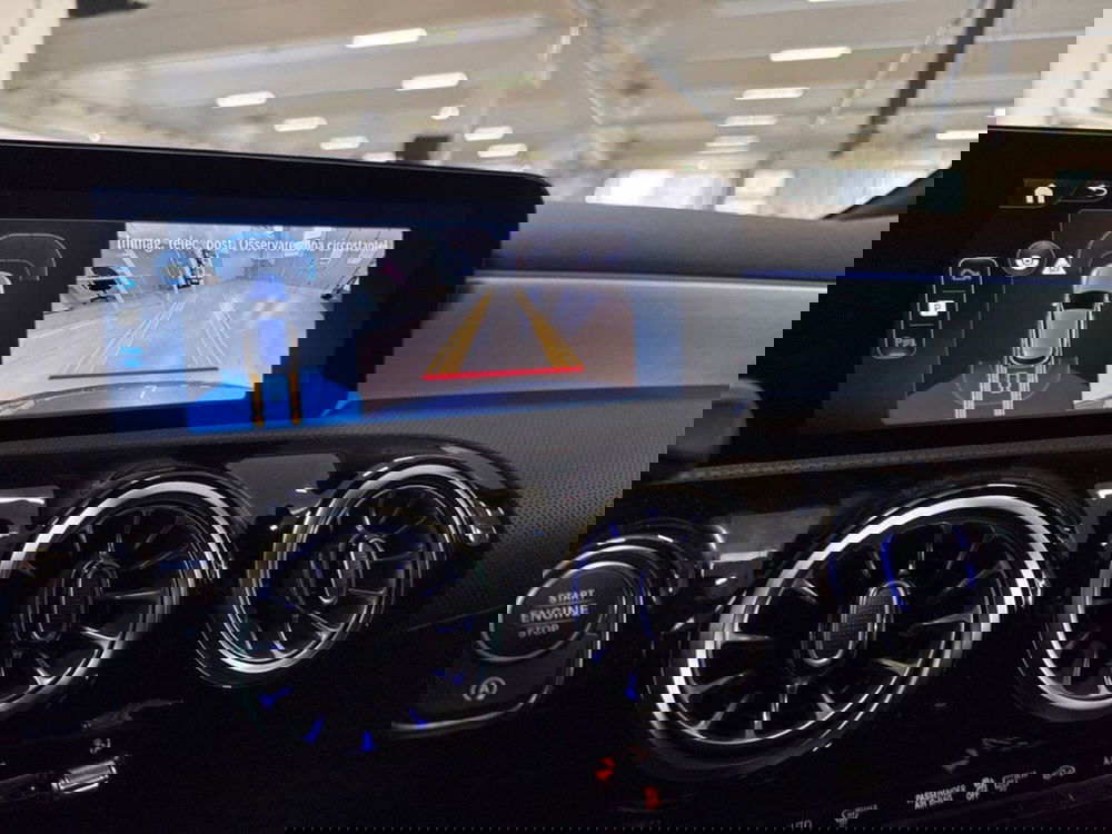 Mercedes-Benz Classe A Sedan nuova a Rimini (19)