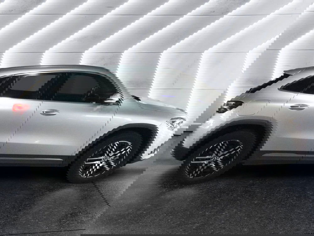 Mercedes-Benz GLA SUV usata a Caserta (4)