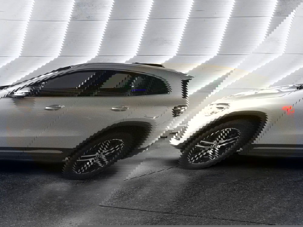 Mercedes-Benz GLA SUV usata a Caserta (8)