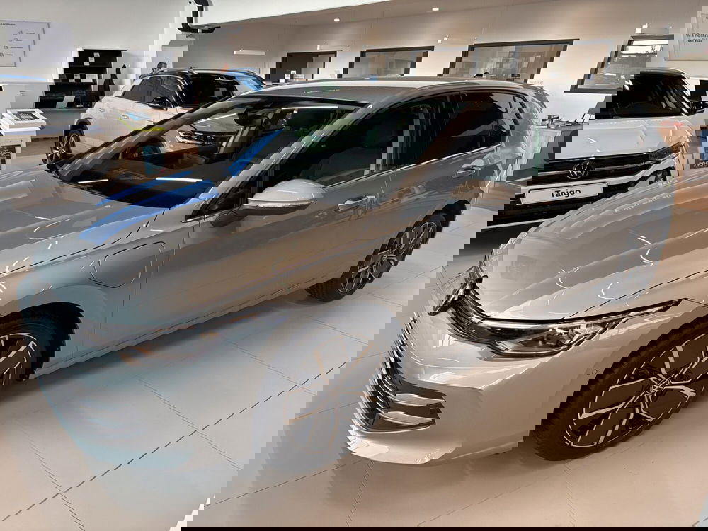 Volkswagen Golf nuova a Salerno