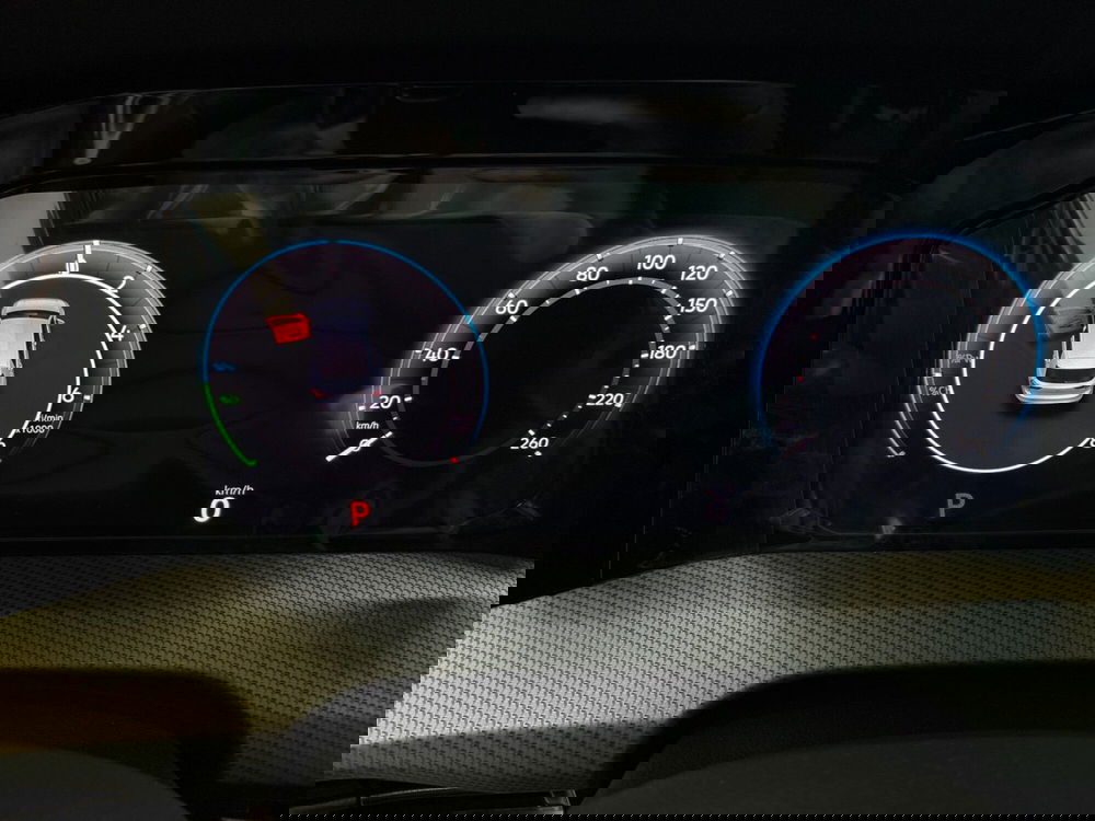 Volkswagen Golf nuova a Salerno (15)