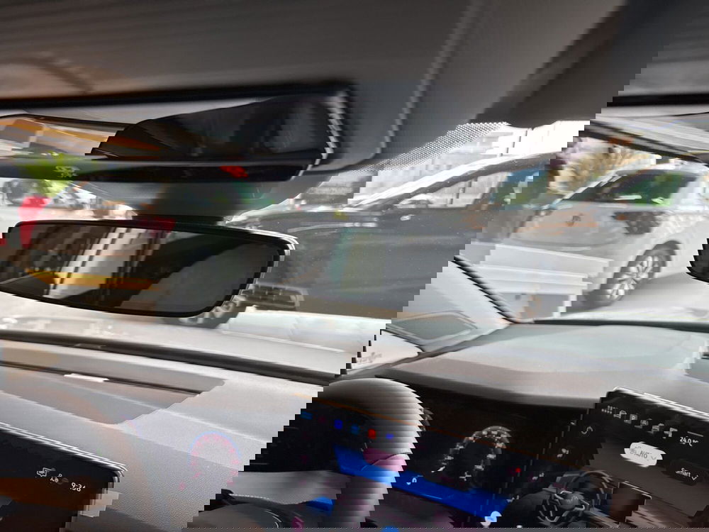 Volkswagen Golf nuova a Salerno (17)