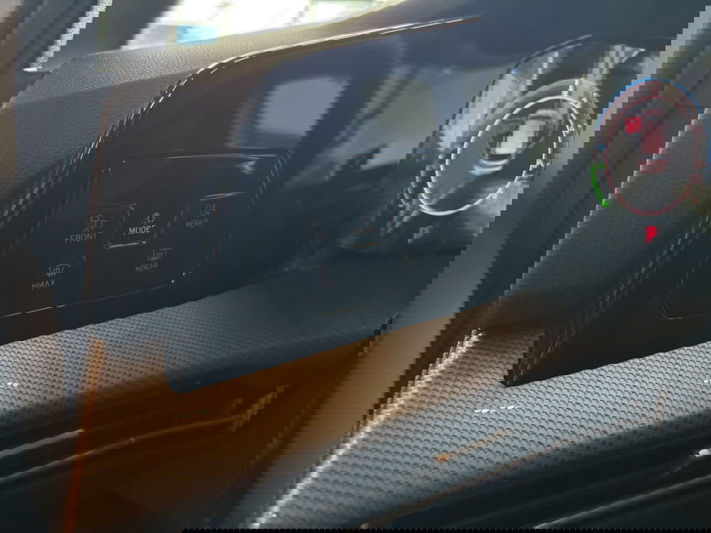 Volkswagen Golf nuova a Salerno (18)