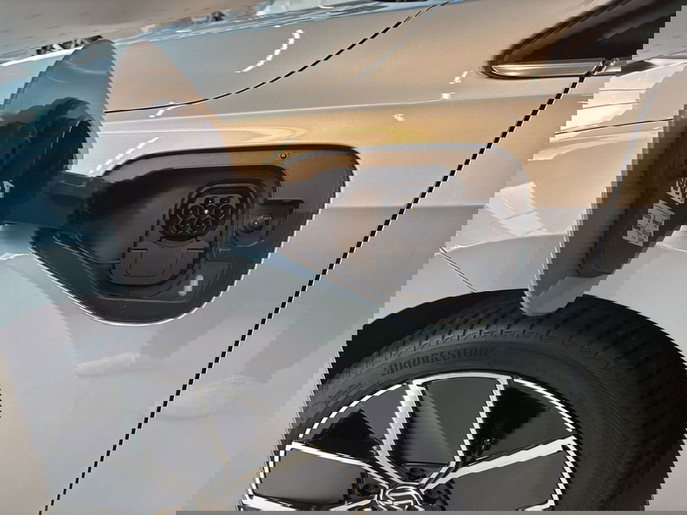 Volkswagen Golf nuova a Salerno (5)