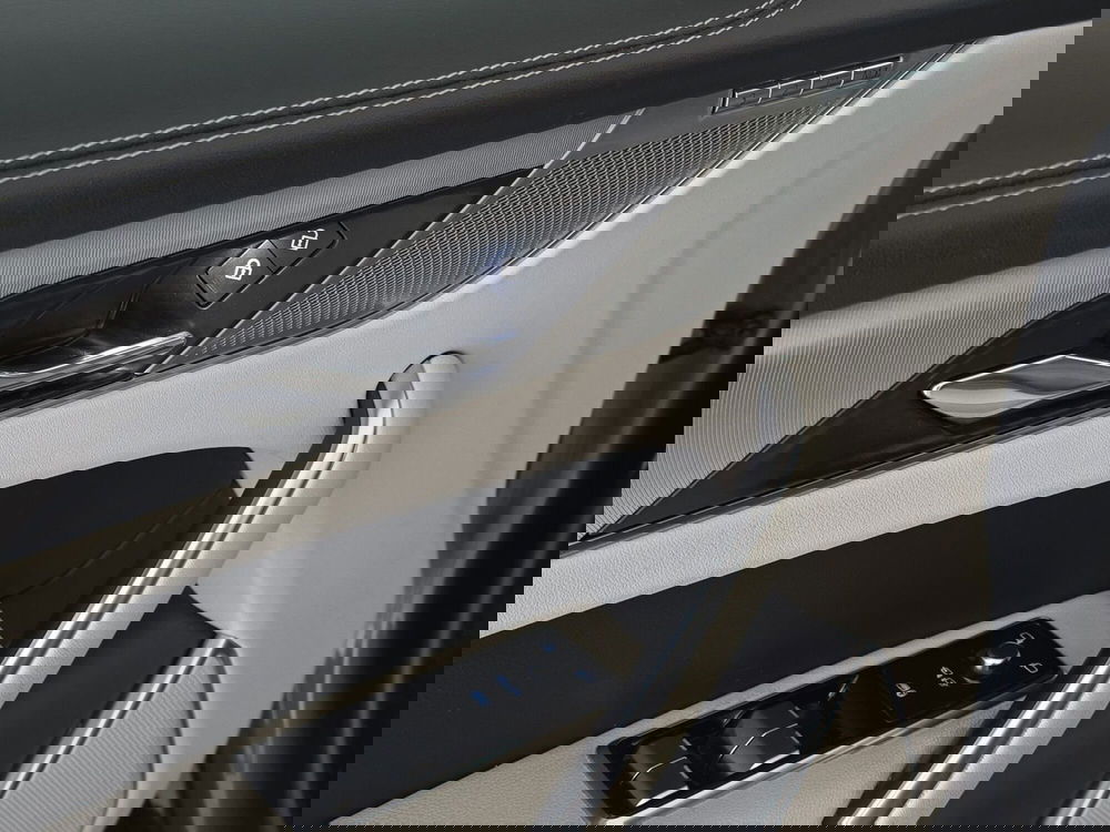 Jaguar F-Pace usata a Alessandria (17)