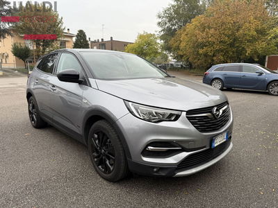 Opel Grandland X 1.6 Hybrid Plug-in aut. FWD Design Line del 2021 usata a Mirandola