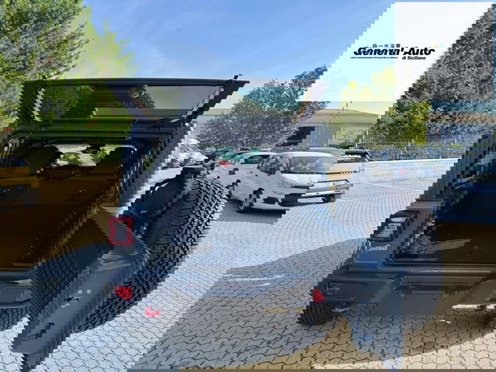 Jeep Wrangler Unlimited nuova a Lucca (10)