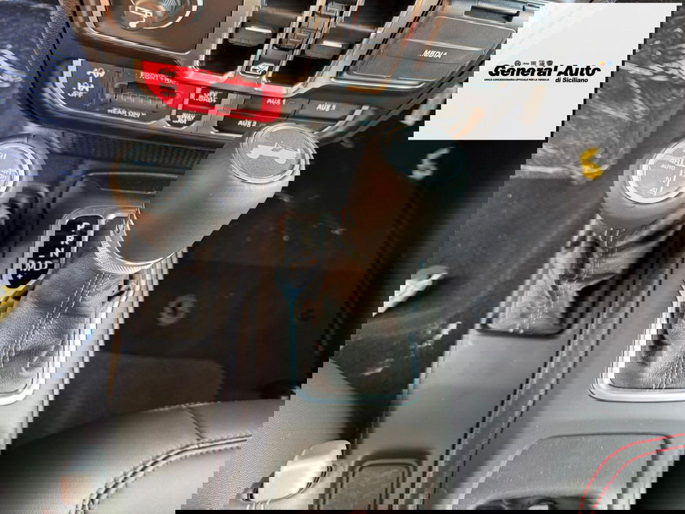 Jeep Wrangler Unlimited nuova a Lucca (17)