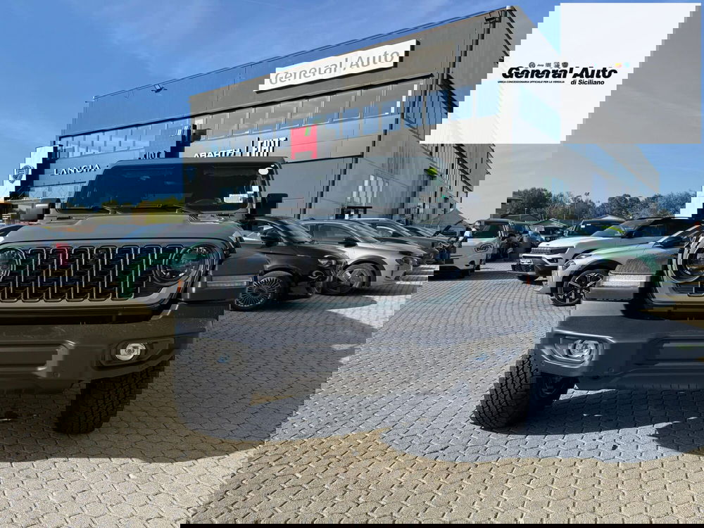 Jeep Wrangler Unlimited nuova a Lucca (2)