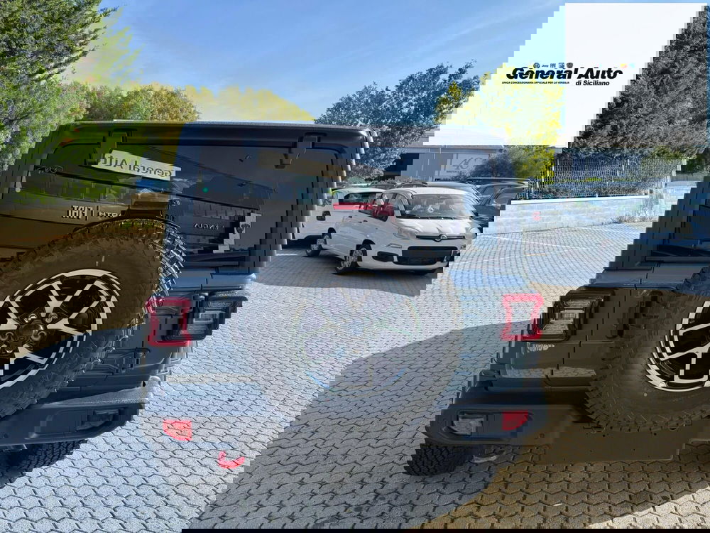 Jeep Wrangler Unlimited nuova a Lucca (6)