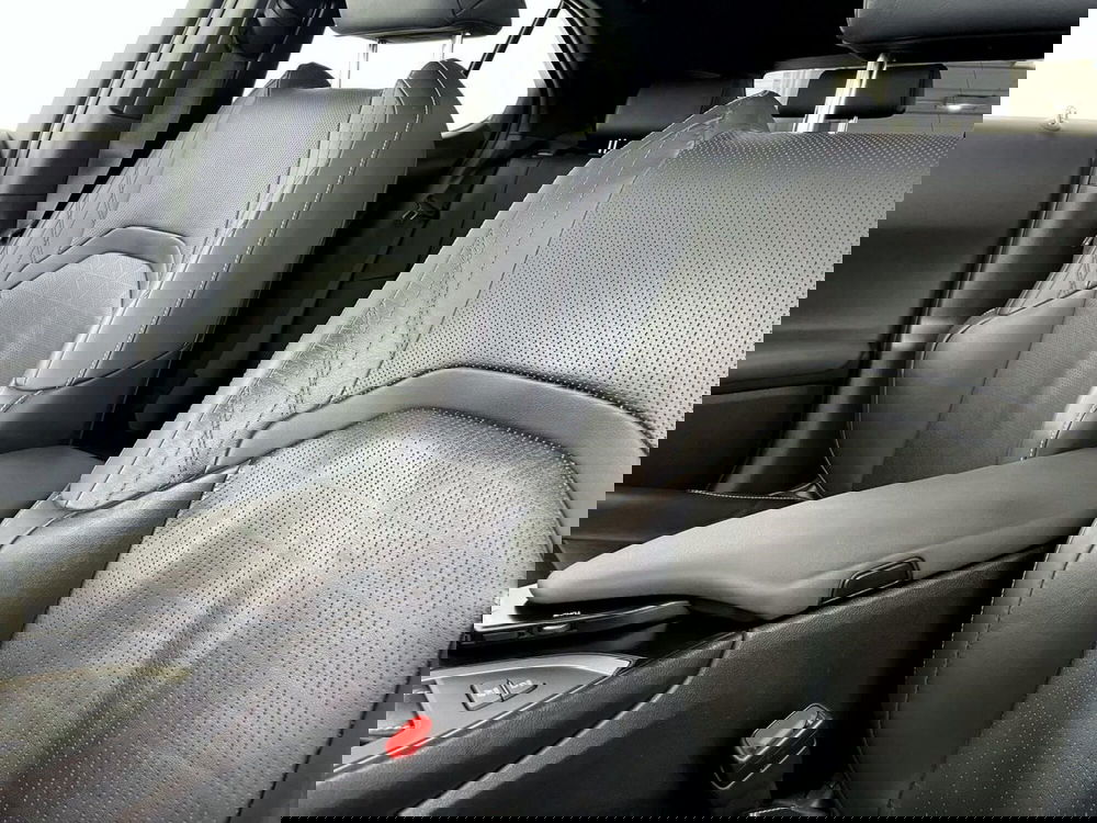 Lexus UX usata a Perugia (18)