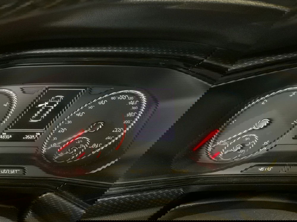 Volkswagen T-Cross usata a Vercelli (5)