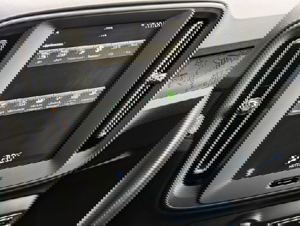 Volvo XC40 usata a Pescara (11)