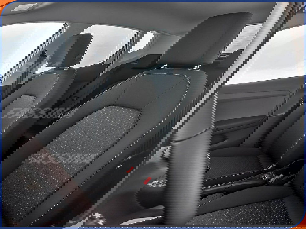 SEAT Arona nuova a Milano (8)