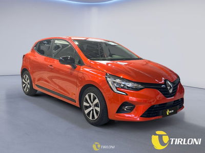 Renault Clio TCe 90 CV 5 porte Equilibre del 2023 usata a Milano
