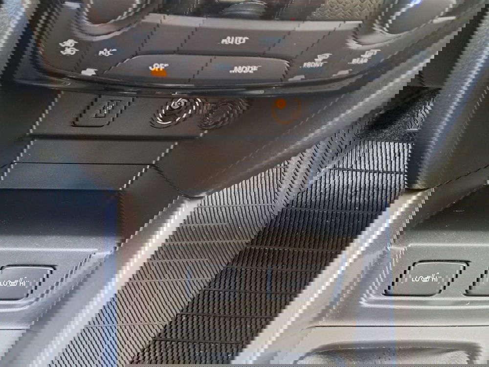 Suzuki Vitara usata a Cagliari (17)