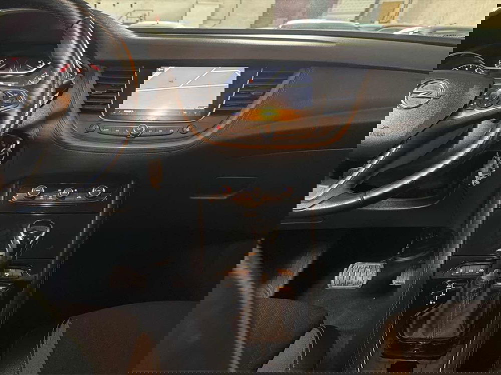 Opel Grandland X usata a Foggia (15)