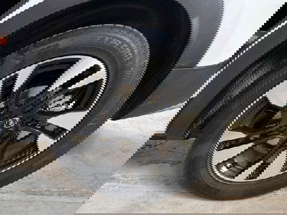 Opel Grandland X usata a Foggia (9)