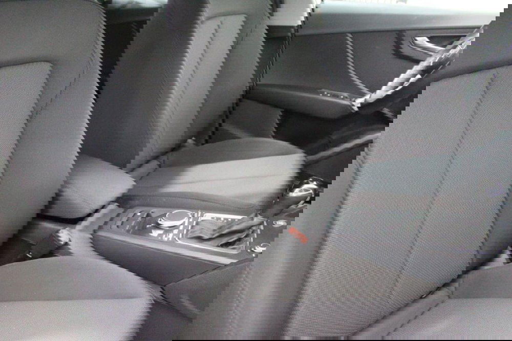 Audi Q2 usata a Bari (13)