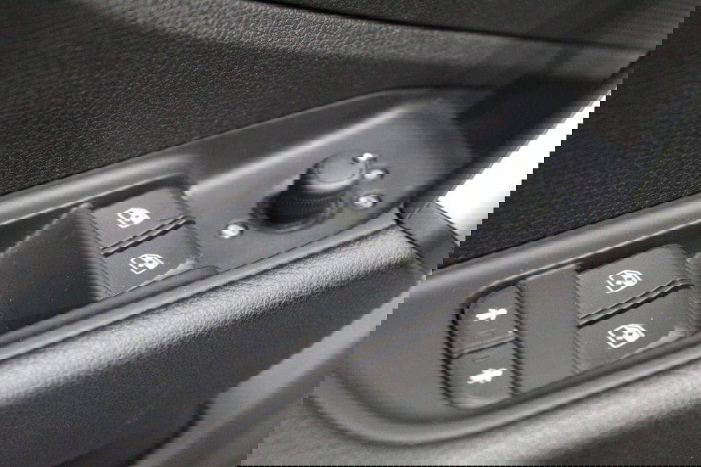 Audi Q2 usata a Bari (15)