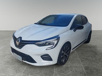 Renault Clio TCe 90 CV 5 porte Business del 2023 usata a Triggiano