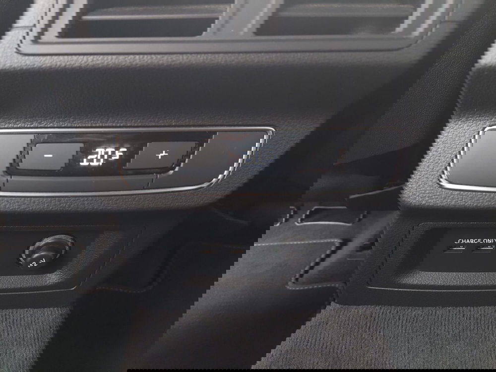 Audi Q5 Sportback usata a Bari (19)