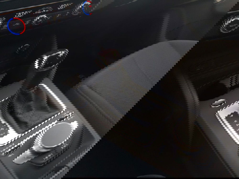 Audi Q2 usata a Bari (11)