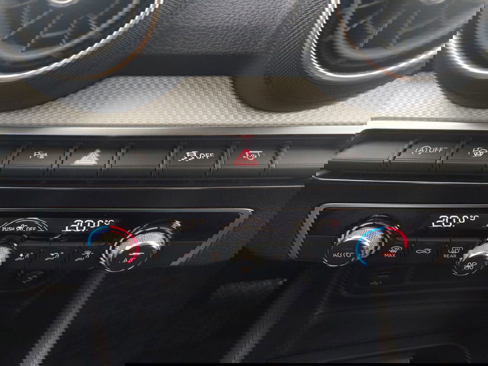 Audi Q2 usata a Bari (8)