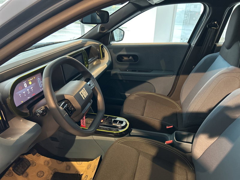 Fiat Grande Panda nuova a Bergamo (15)