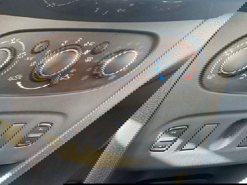 Dacia Sandero usata a Modena (14)