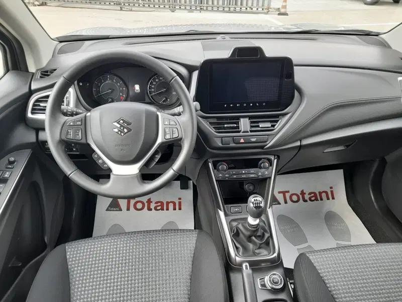 Suzuki S-Cross nuova a L'Aquila (11)