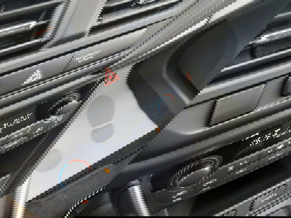 Suzuki S-Cross nuova a L'Aquila (17)