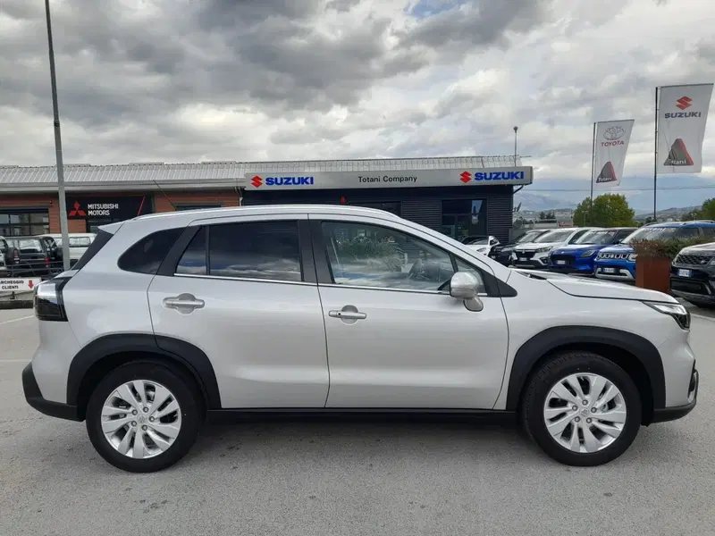 Suzuki S-Cross nuova a L'Aquila (2)